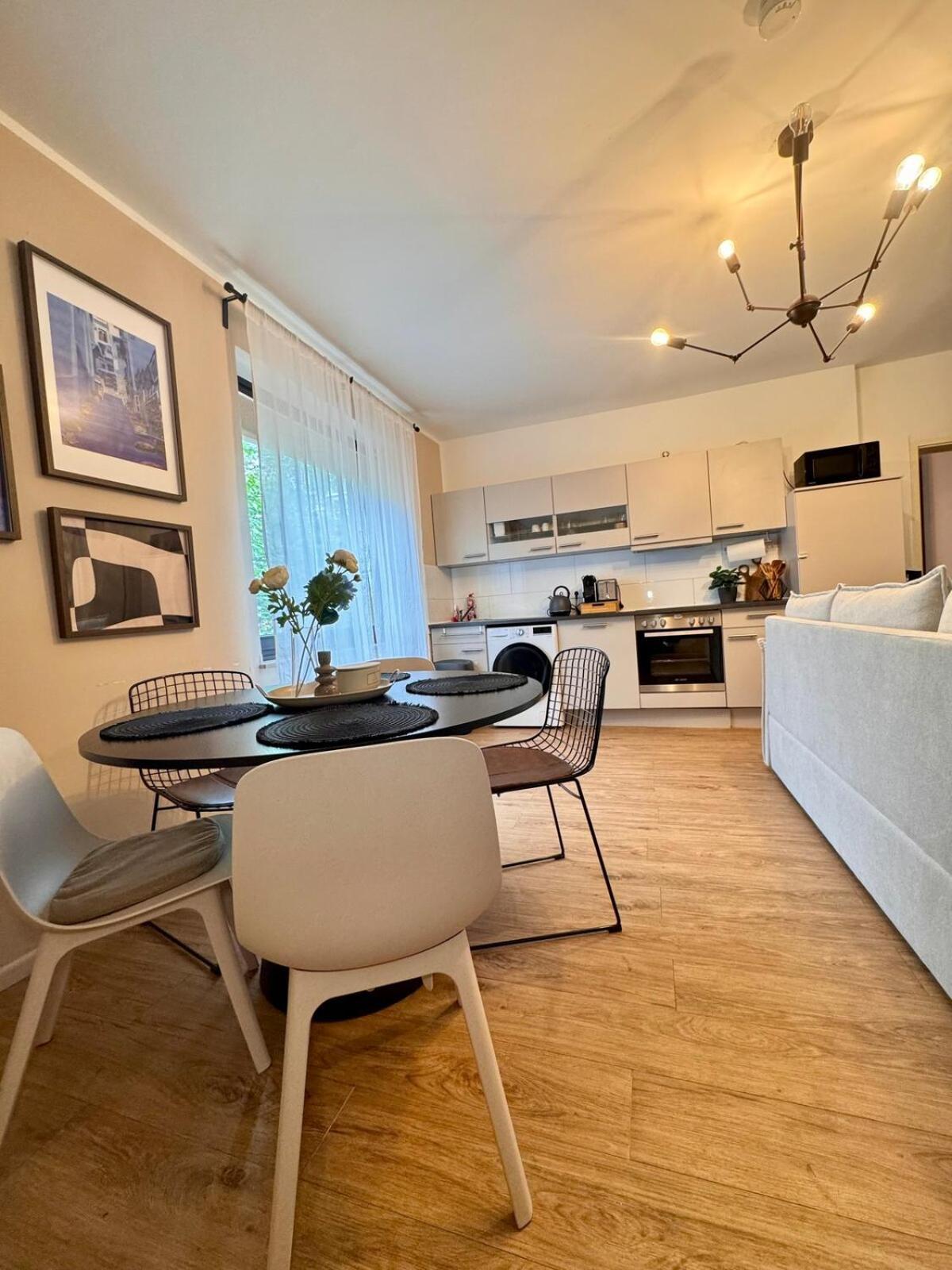 Zentrale Wohnung Direkt Am Hauptbahnhof - Bismarck Ντίσελντορφ Εξωτερικό φωτογραφία